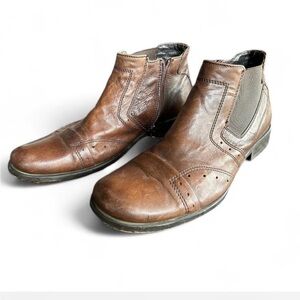 Oxmox Italian designer- men's brown leather Chelsea boots.